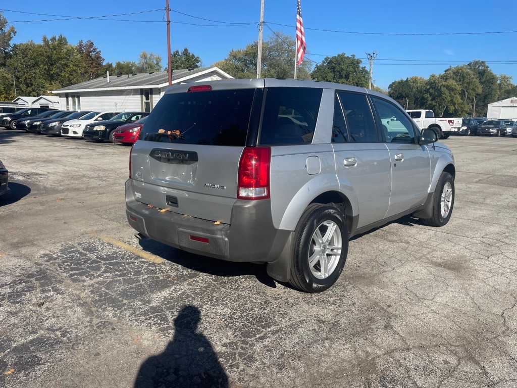 2004 Saturn Vue Image 5
