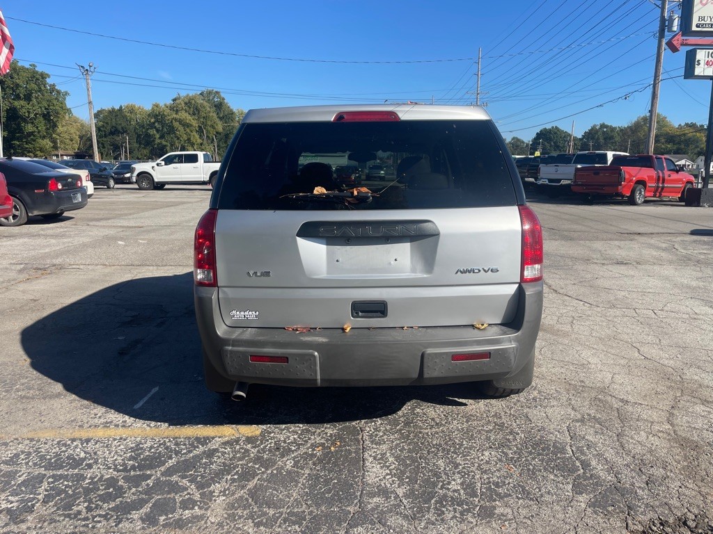 2004 Saturn Vue Image 6