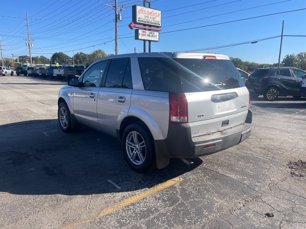 2004 Saturn Vue Image 7