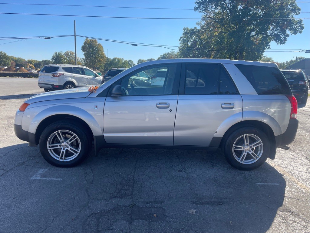 2004 Saturn Vue Image 8