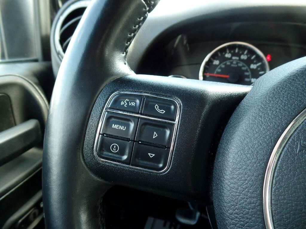 2015 Jeep Wrangler Image 17