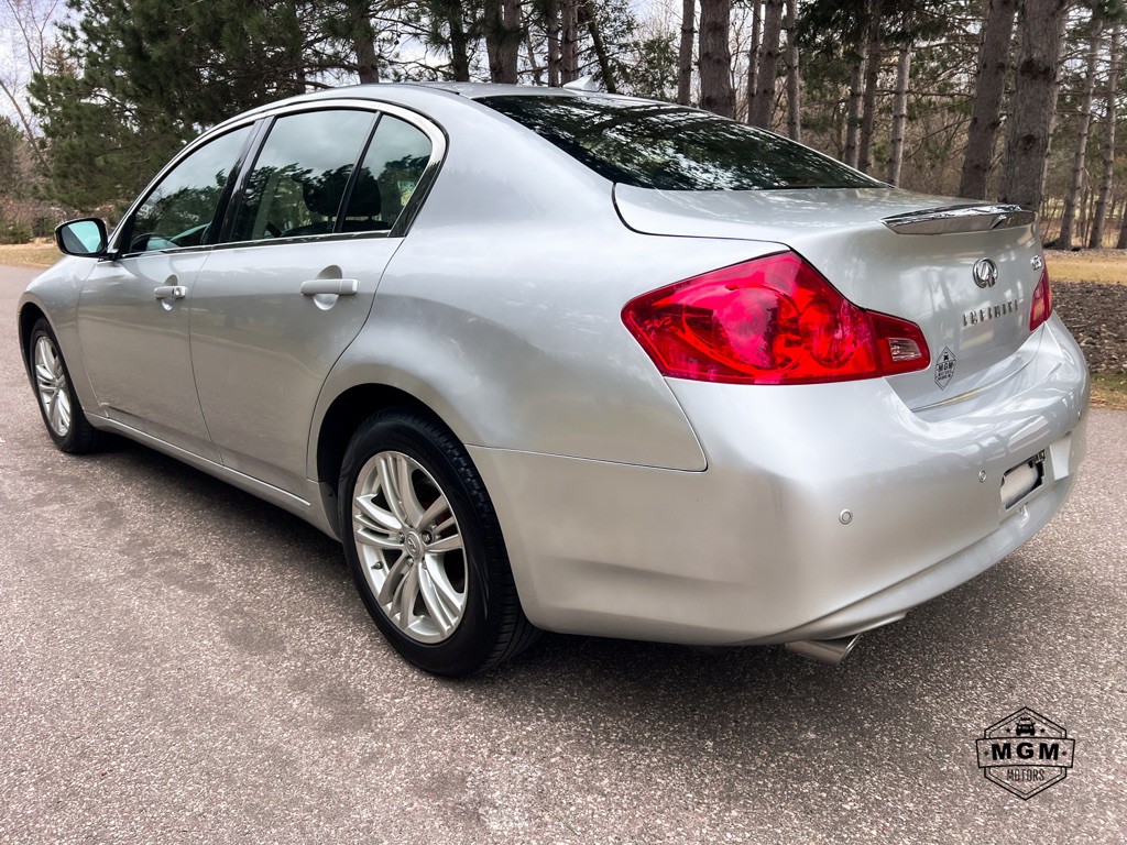 2013 INFINITI G37 Image 3