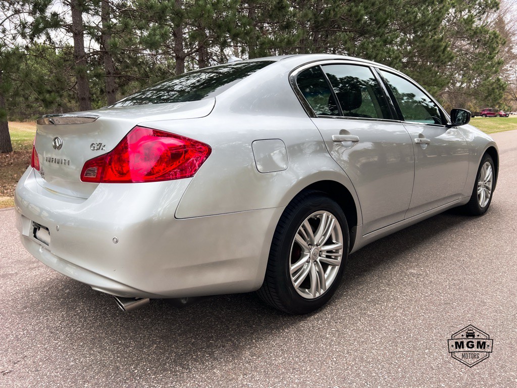 2013 INFINITI G37 Image 5