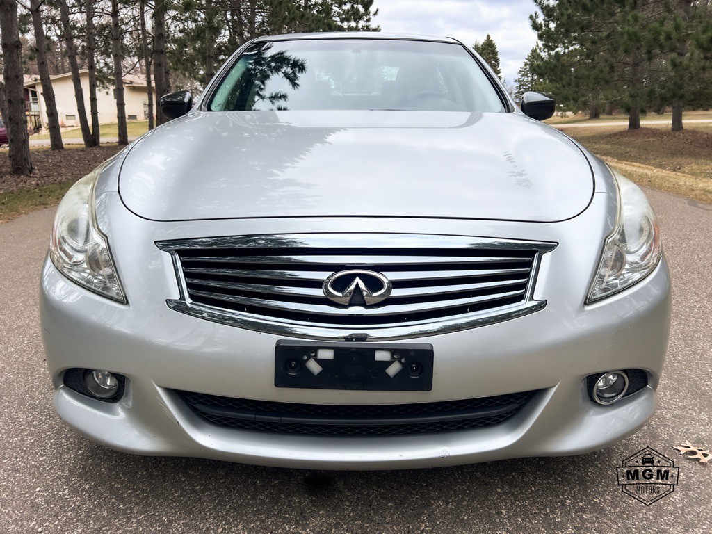 2013 INFINITI G37 Image 8