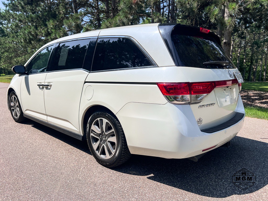 2016 Honda Odyssey Image 3