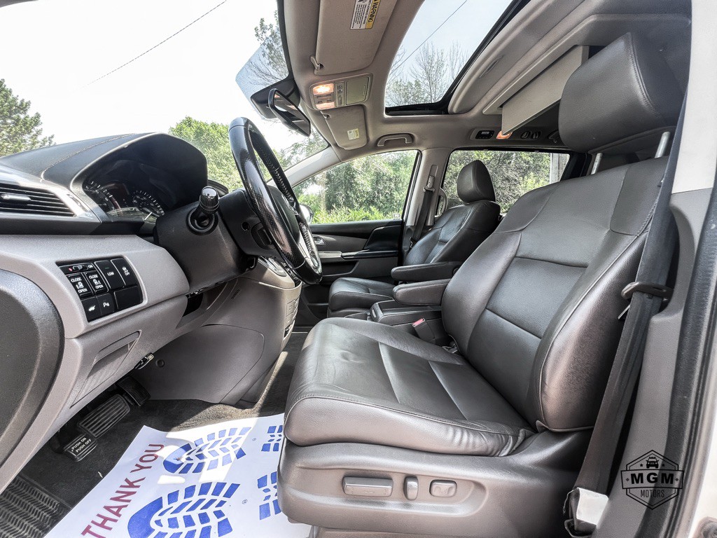 2016 Honda Odyssey Image 10