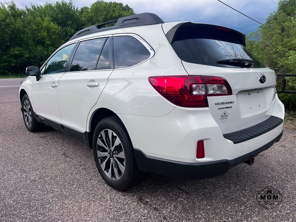 2015 Subaru Outback Image 3