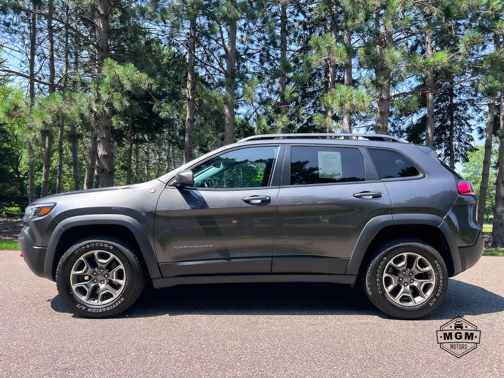 2020 Jeep Cherokee Image 2