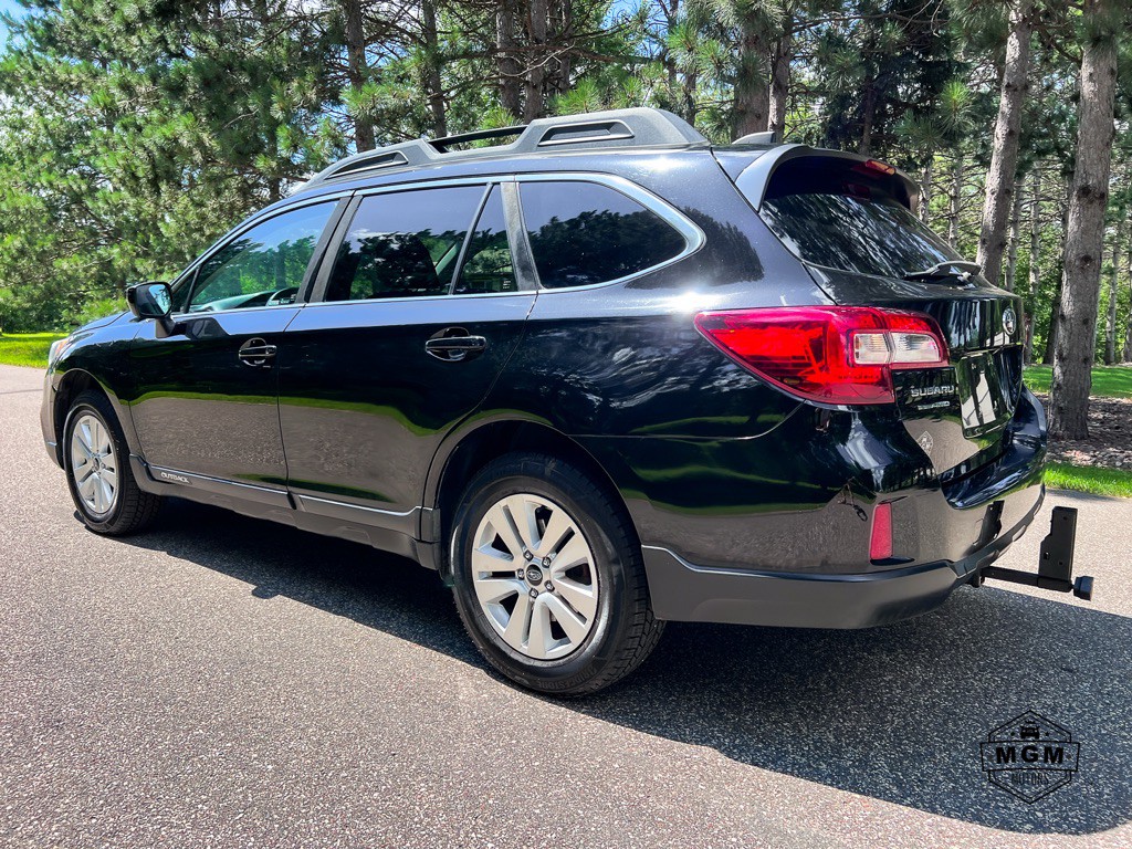2017 Subaru Outback Image 3
