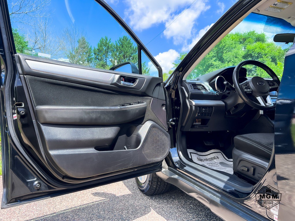 2017 Subaru Outback Image 9