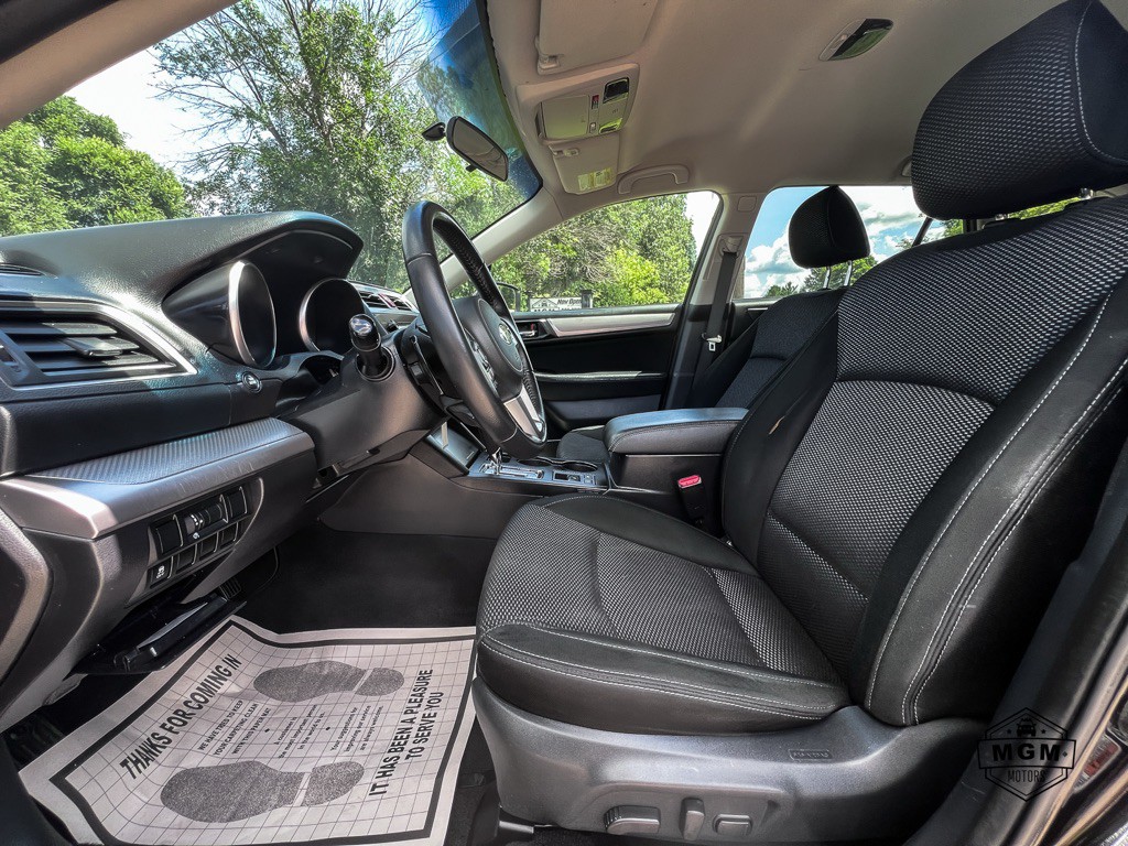 2017 Subaru Outback Image 10