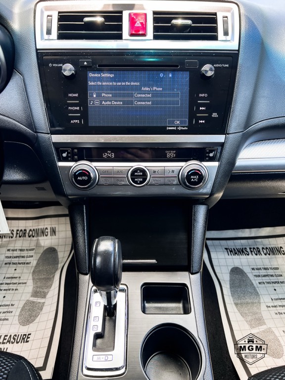 2017 Subaru Outback Image 16