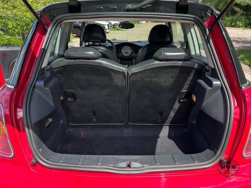 2004 MINI Cooper Image 12