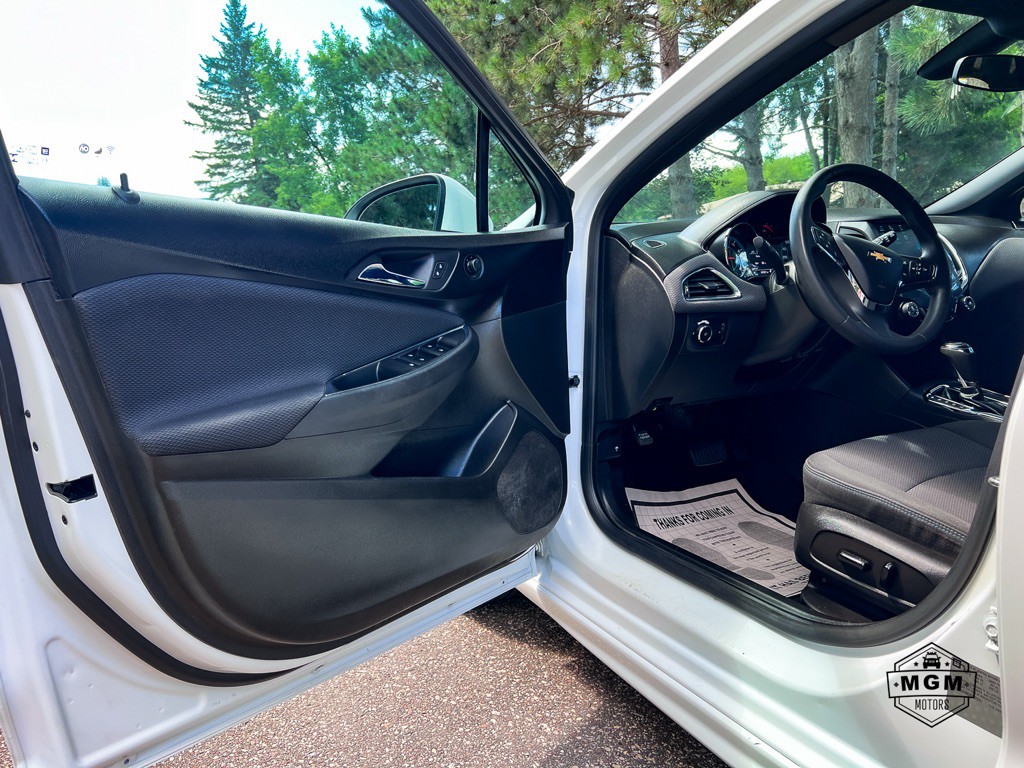 2017 Chevrolet Cruze Image 9