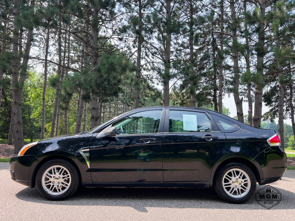 2008 Ford Focus Image 2