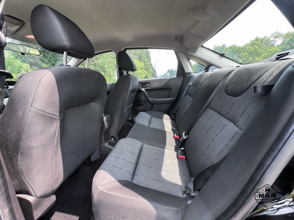 2008 Ford Focus Image 11