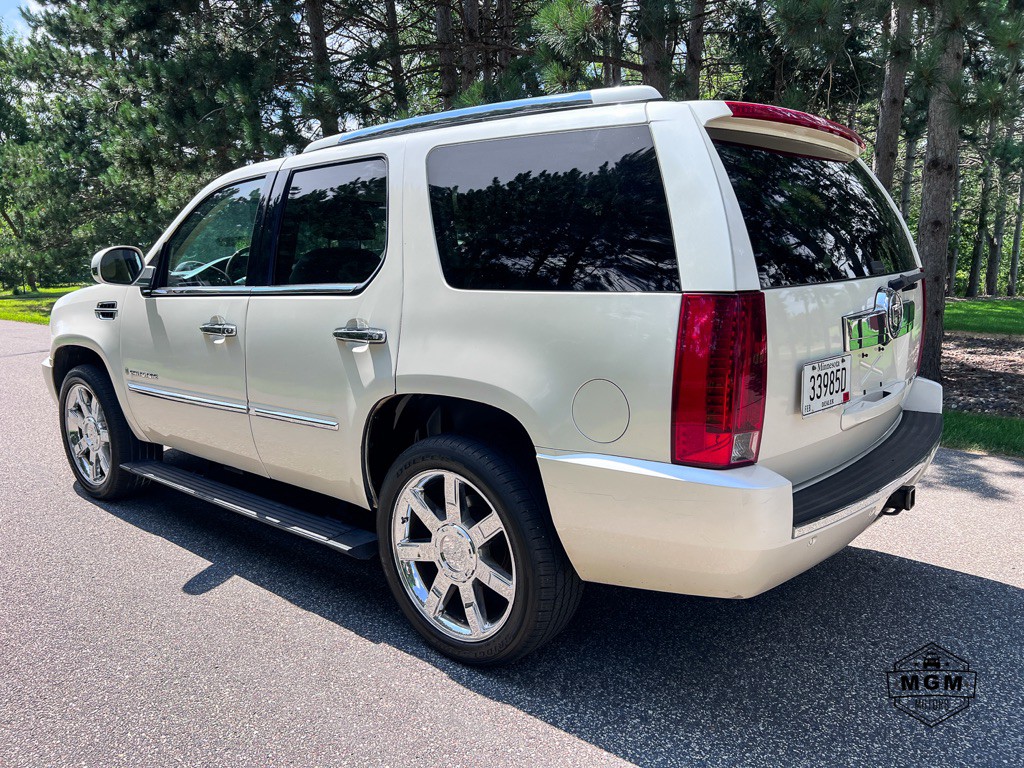 2007 Cadillac Escalade Image 3