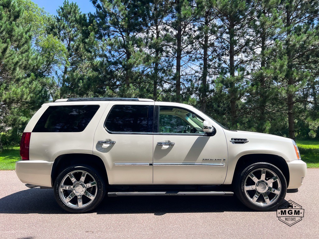 2007 Cadillac Escalade Image 6