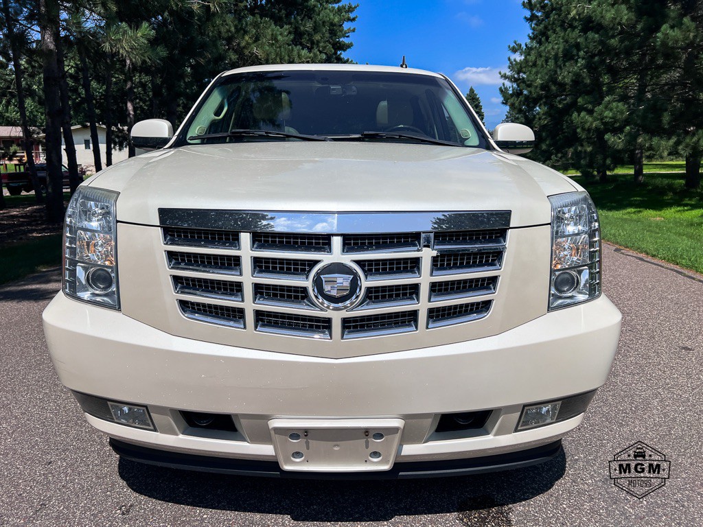 2007 Cadillac Escalade Image 8