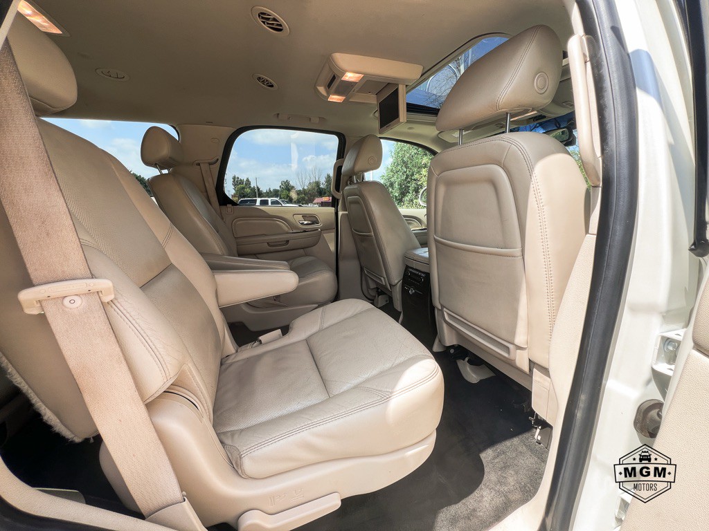 2007 Cadillac Escalade Image 15