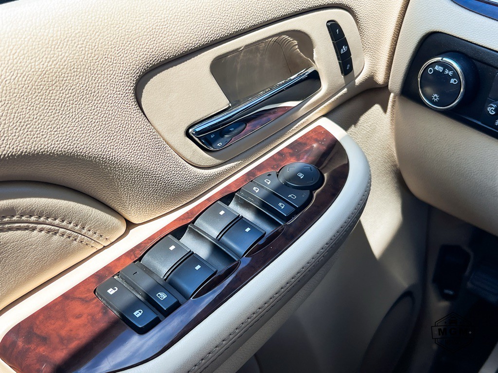 2007 Cadillac Escalade Image 26