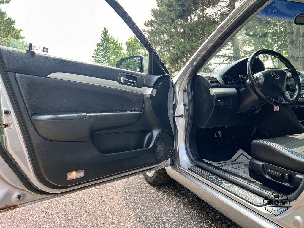 2004 Acura TSX Image 9