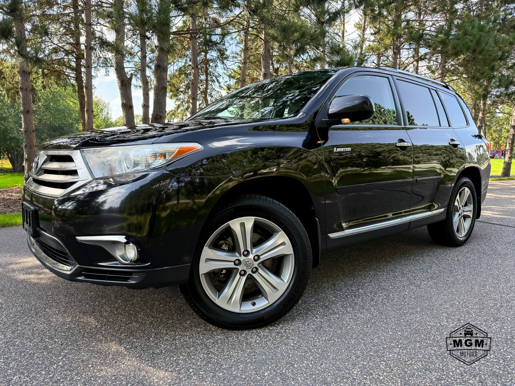 2013 Toyota Highlander Image 1
