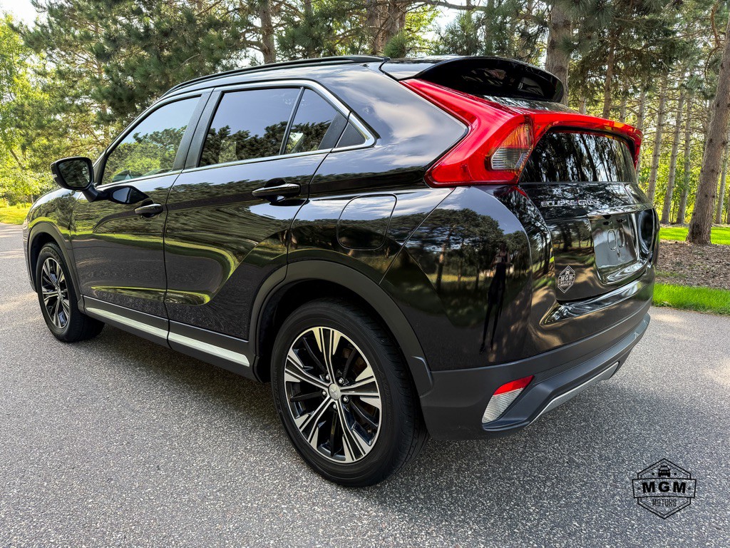 2020 Mitsubishi Eclipse Image 3