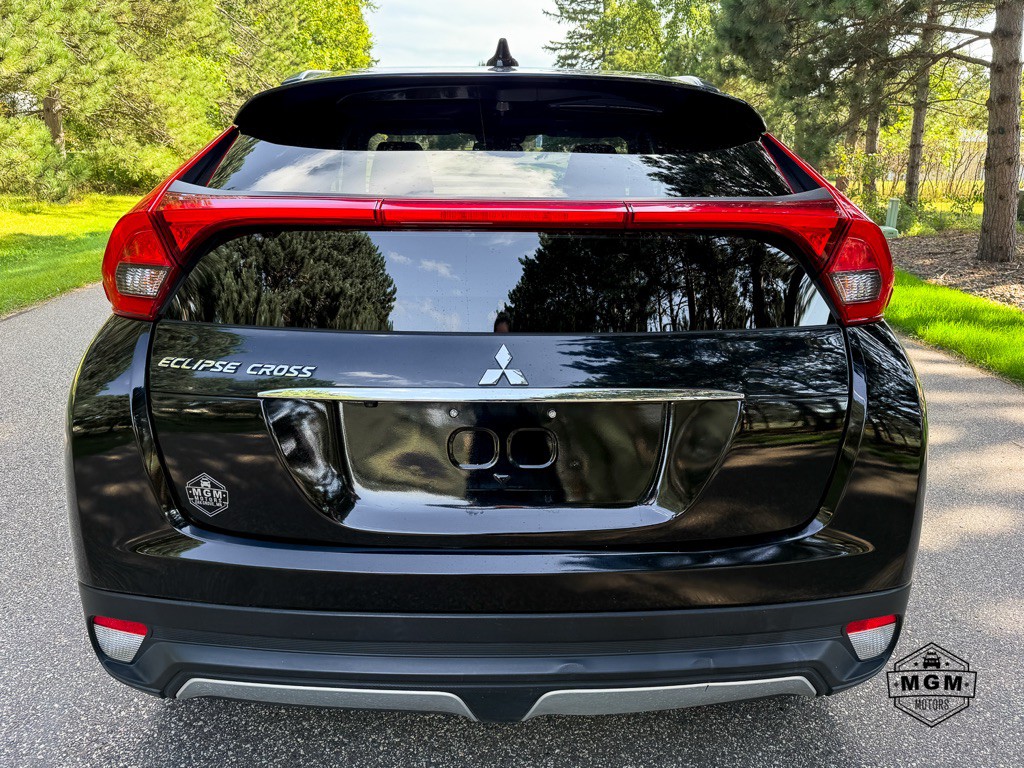 2020 Mitsubishi Eclipse Image 4