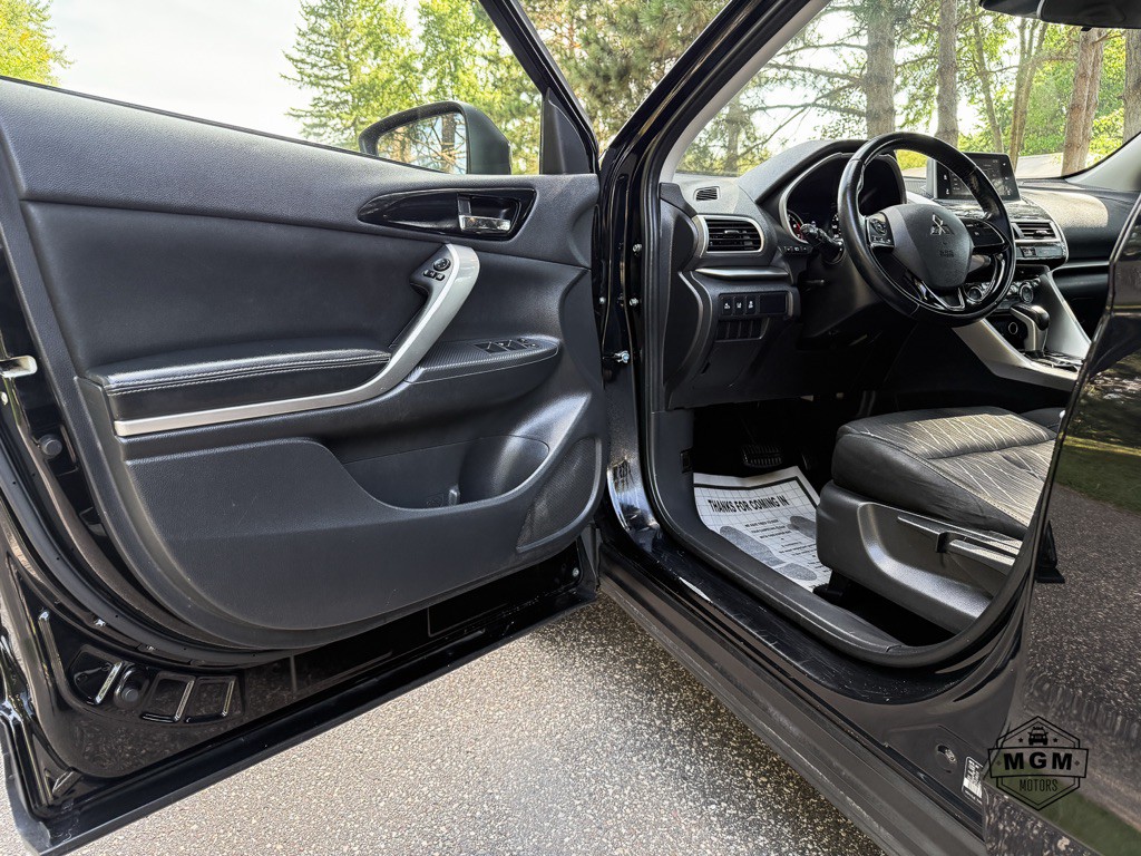 2020 Mitsubishi Eclipse Image 10