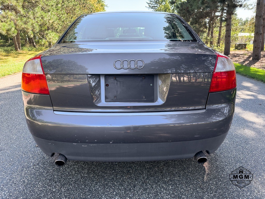 2002 Audi A4 Image 4
