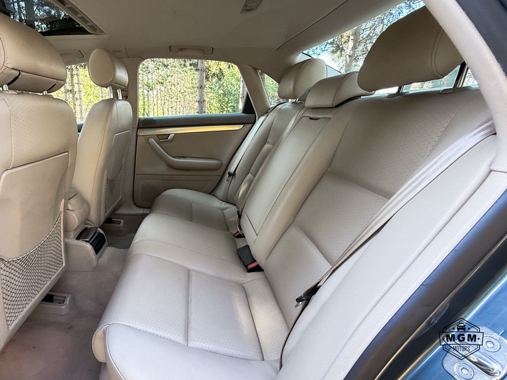 2002 Audi A4 Image 11