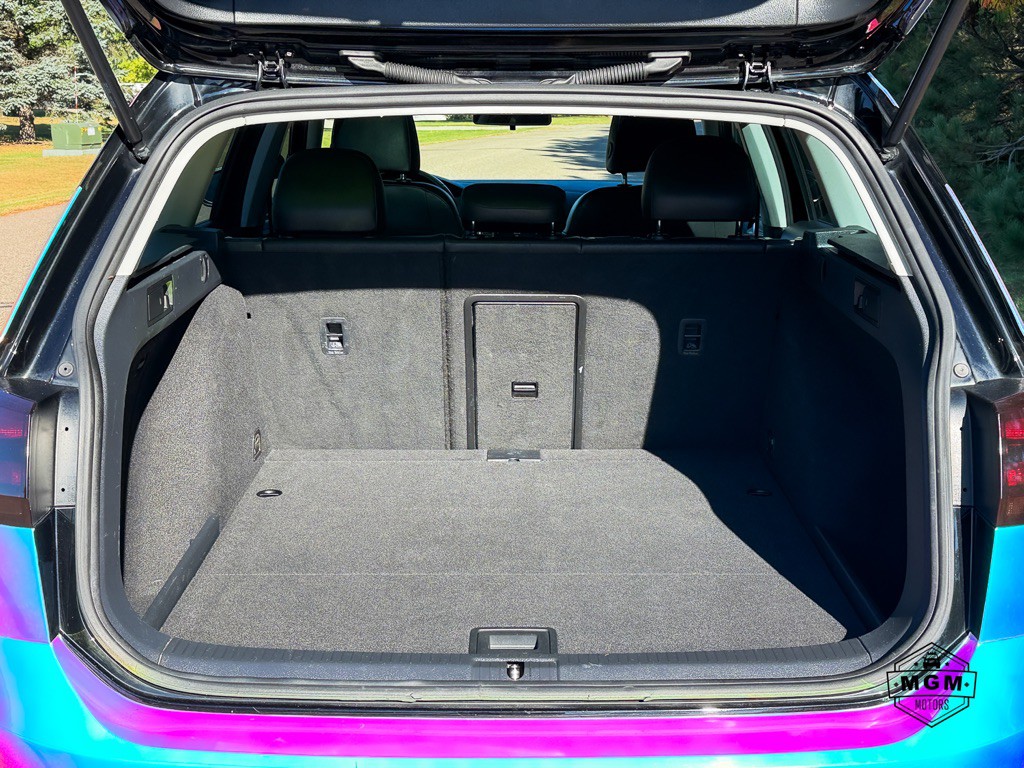 2016 Volkswagen Golf Image 12