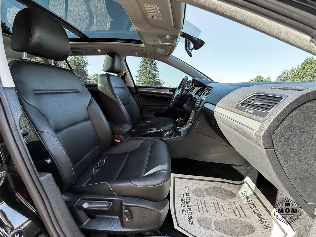 2016 Volkswagen Golf Image 14