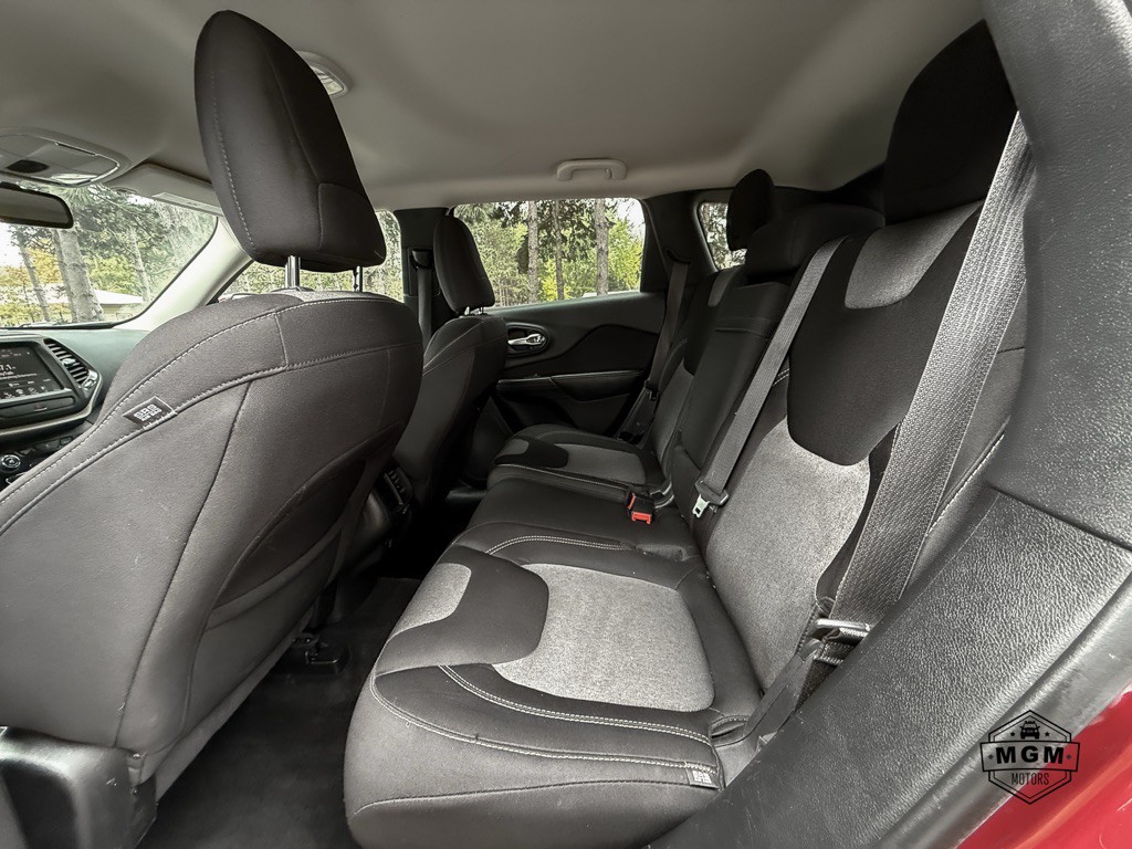 2014 Jeep Cherokee Image 10