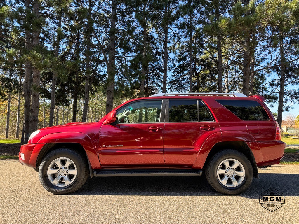 2005 Toyota 4Runner Image 2