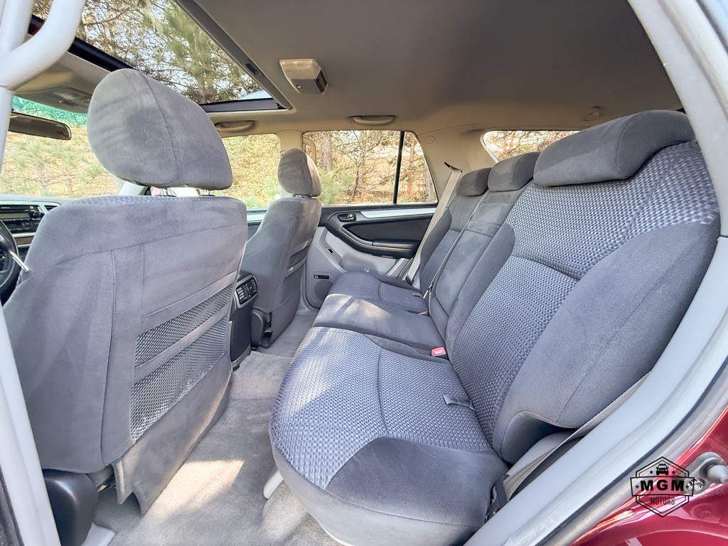 2005 Toyota 4Runner Image 11