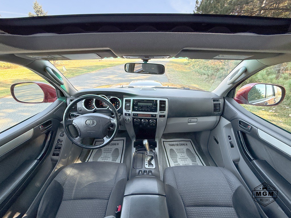 2005 Toyota 4Runner Image 15