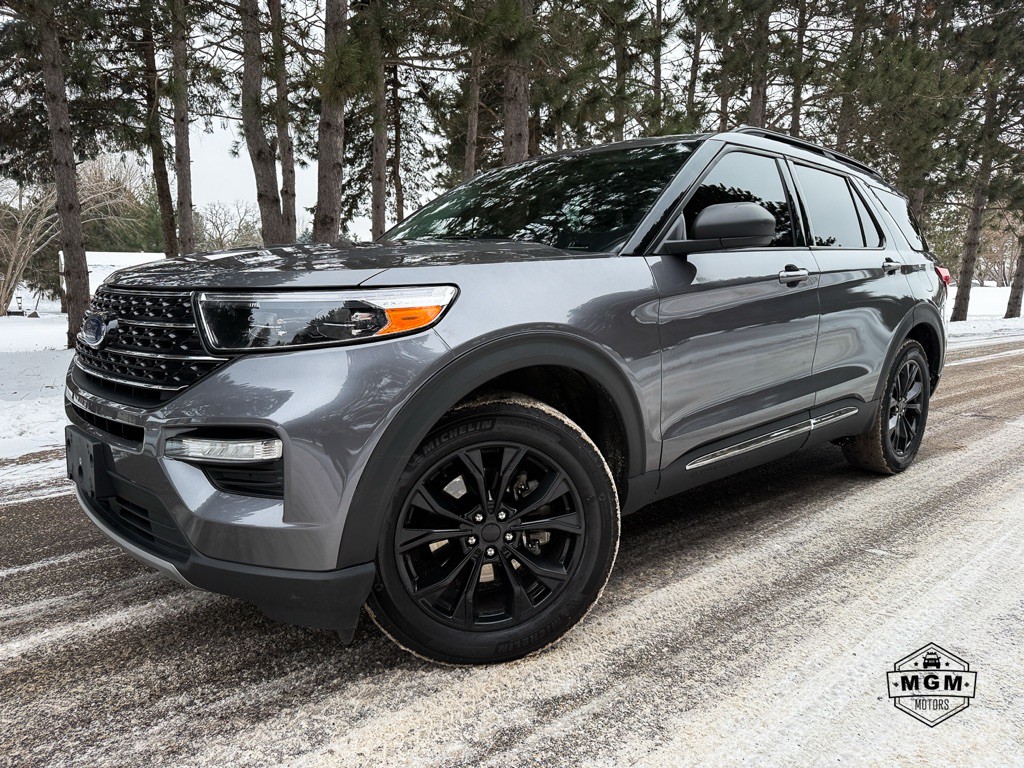 2021 Ford Explorer Image 1