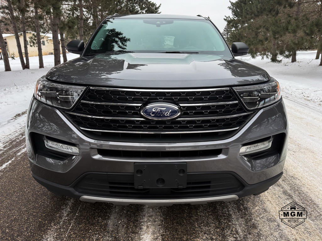 2021 Ford Explorer Image 8