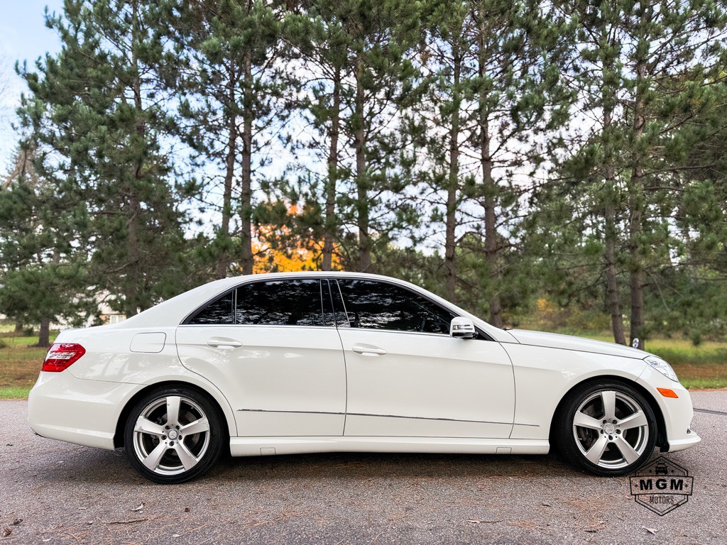 2011 Mercedes-Benz E-Class Image 6
