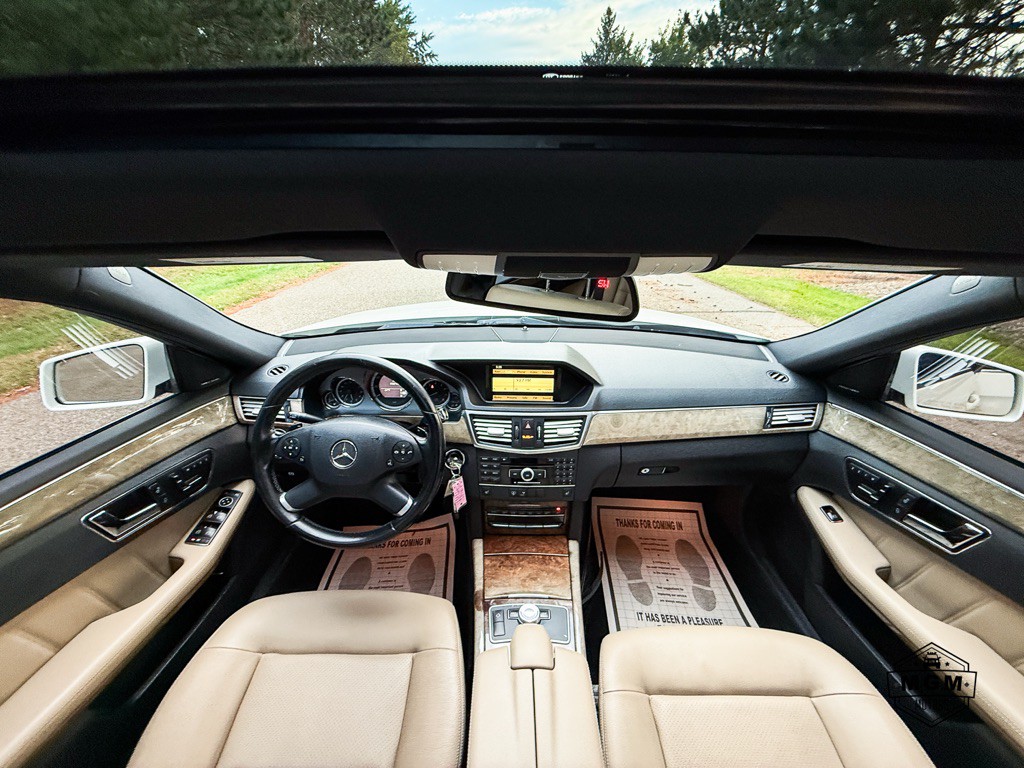 2011 Mercedes-Benz E-Class Image 15