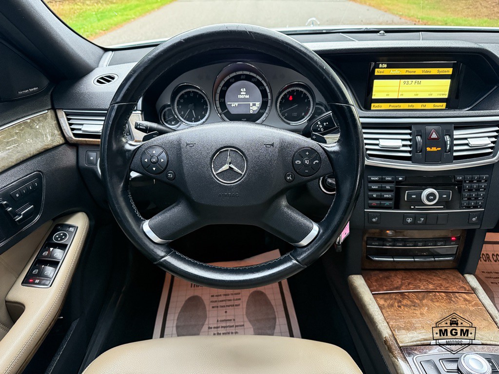 2011 Mercedes-Benz E-Class Image 17