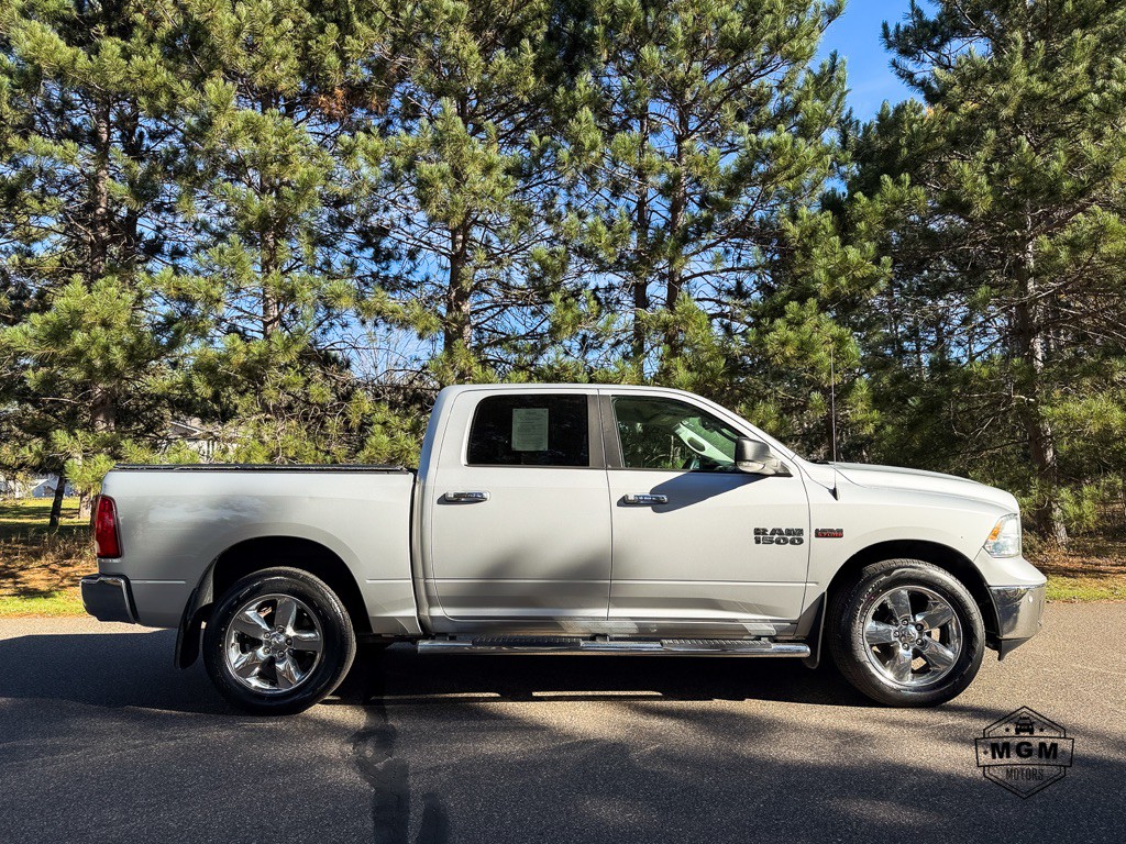 2015 RAM 1500 Image 6