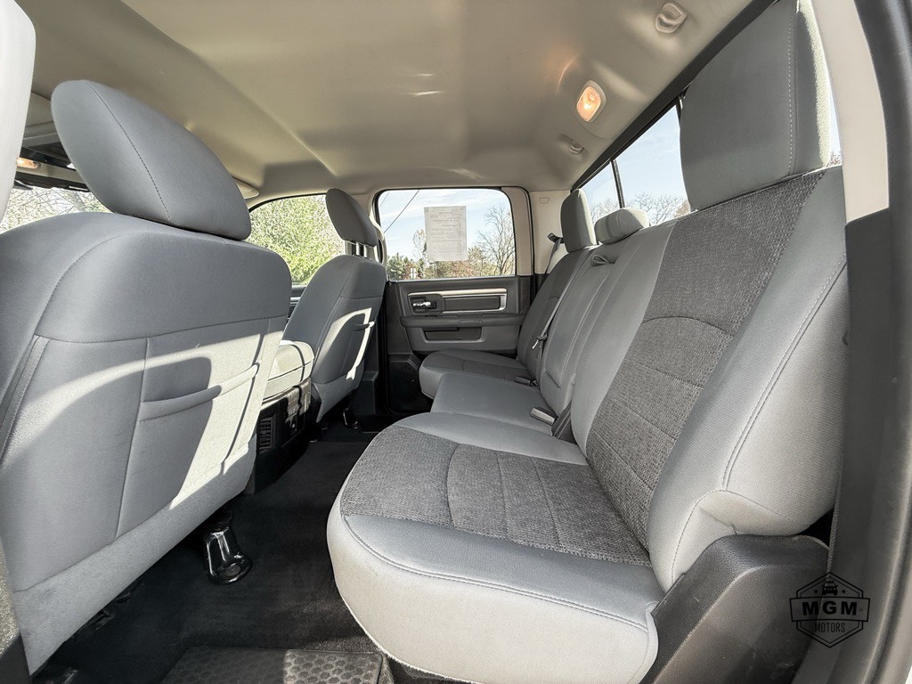 2015 RAM 1500 Image 11