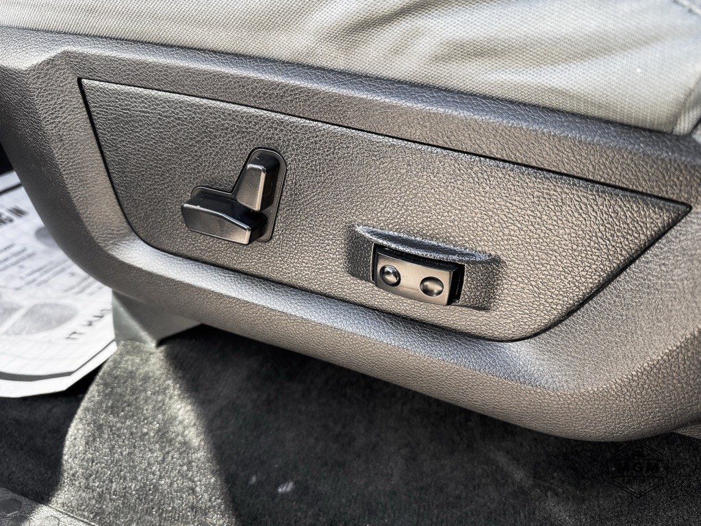 2015 RAM 1500 Image 19