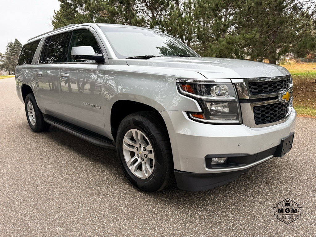 2015 Chevrolet Suburban Image 7