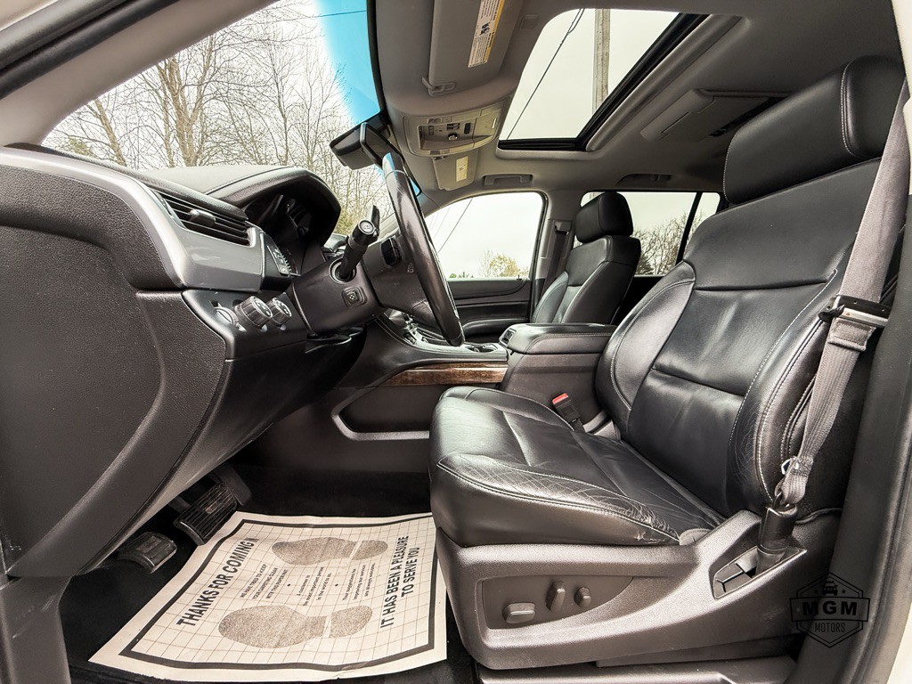 2015 Chevrolet Suburban Image 10