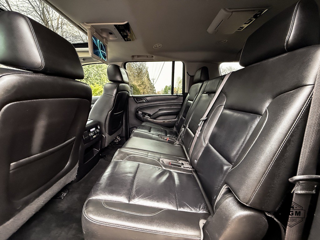 2015 Chevrolet Suburban Image 11
