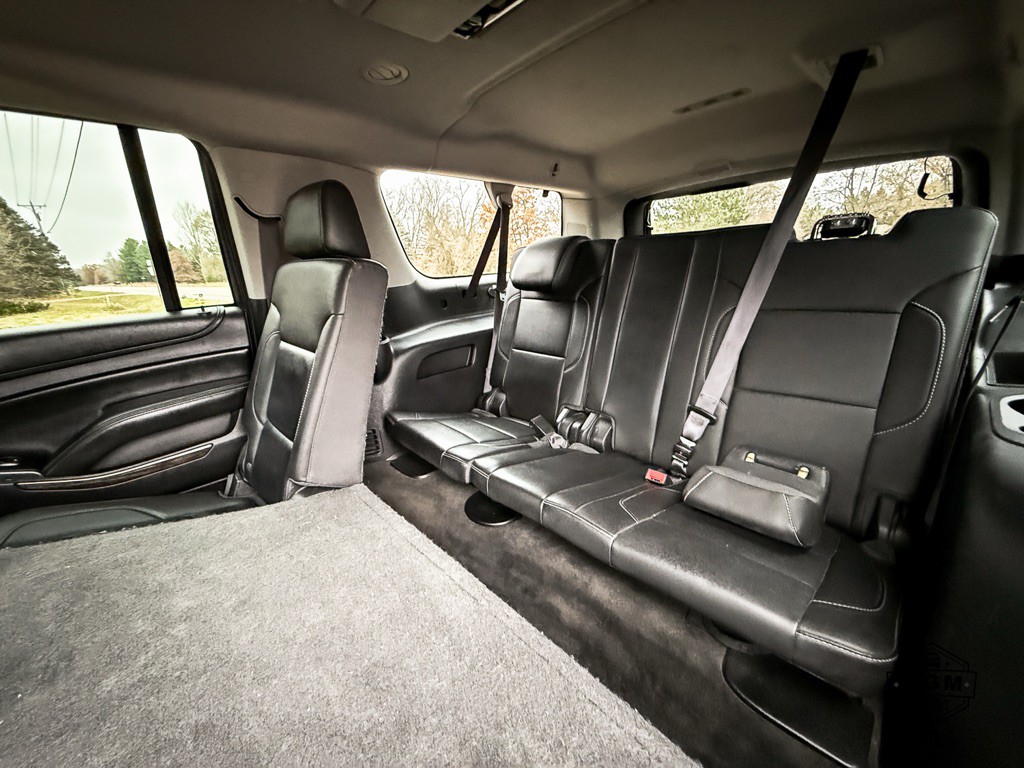 2015 Chevrolet Suburban Image 12